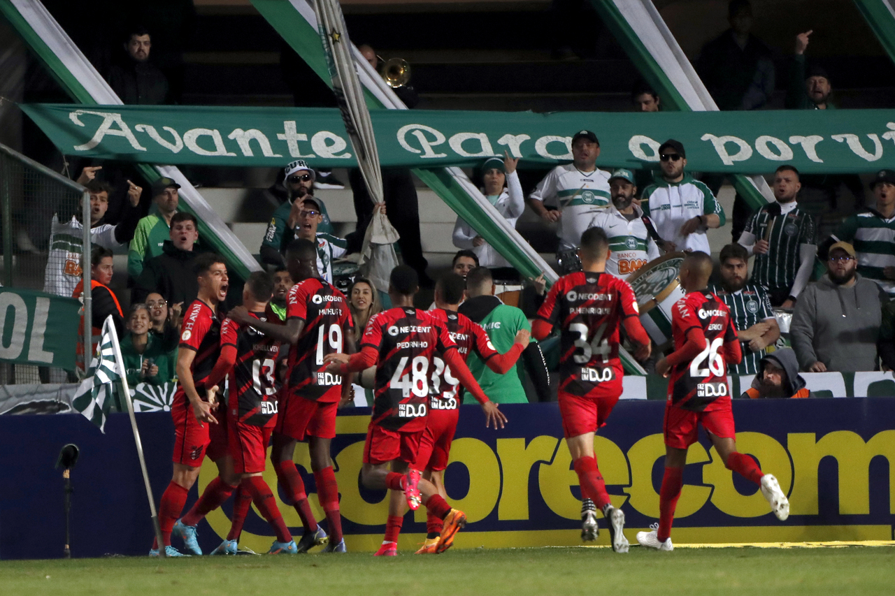 Carneiro Neto: Athletico Vence Em Resultado Injusto Para O Coritiba