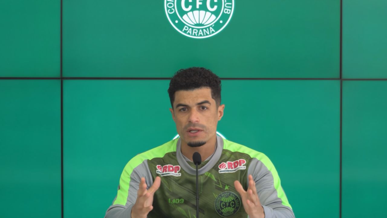 Egídio, lateral do Coritiba