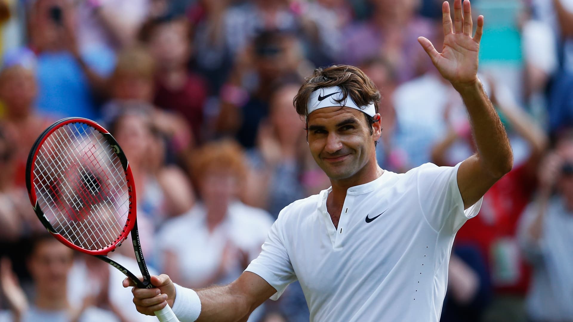 Aos 97 anos, o jogador de tênis mais velho do mundo quer enfrentar Roger  Federer