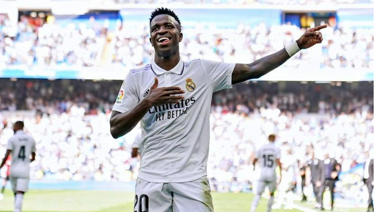 Vinícius Júnior comemora gol pelo Real Madrid