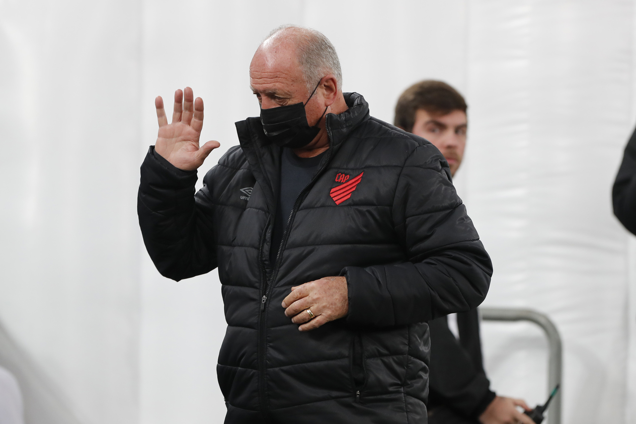 Felipão, técnico do Athletico