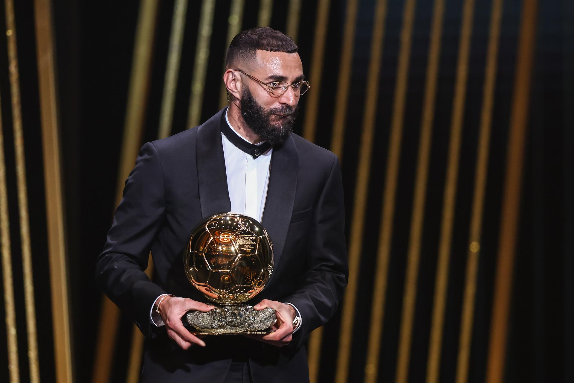 Benzema conquista a Bola de Ouro de 2022; veja os premiados