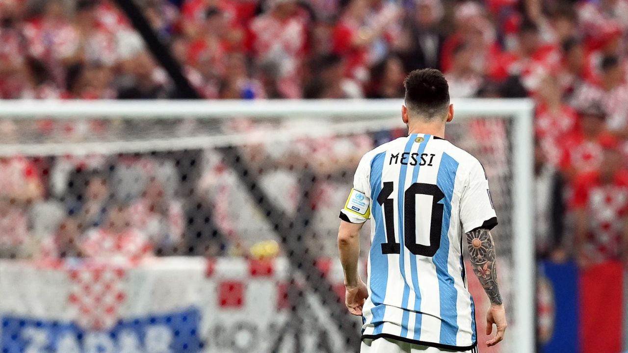 Messi despacha a Croácia, empilha recordes e embala sonho do Tri argentino