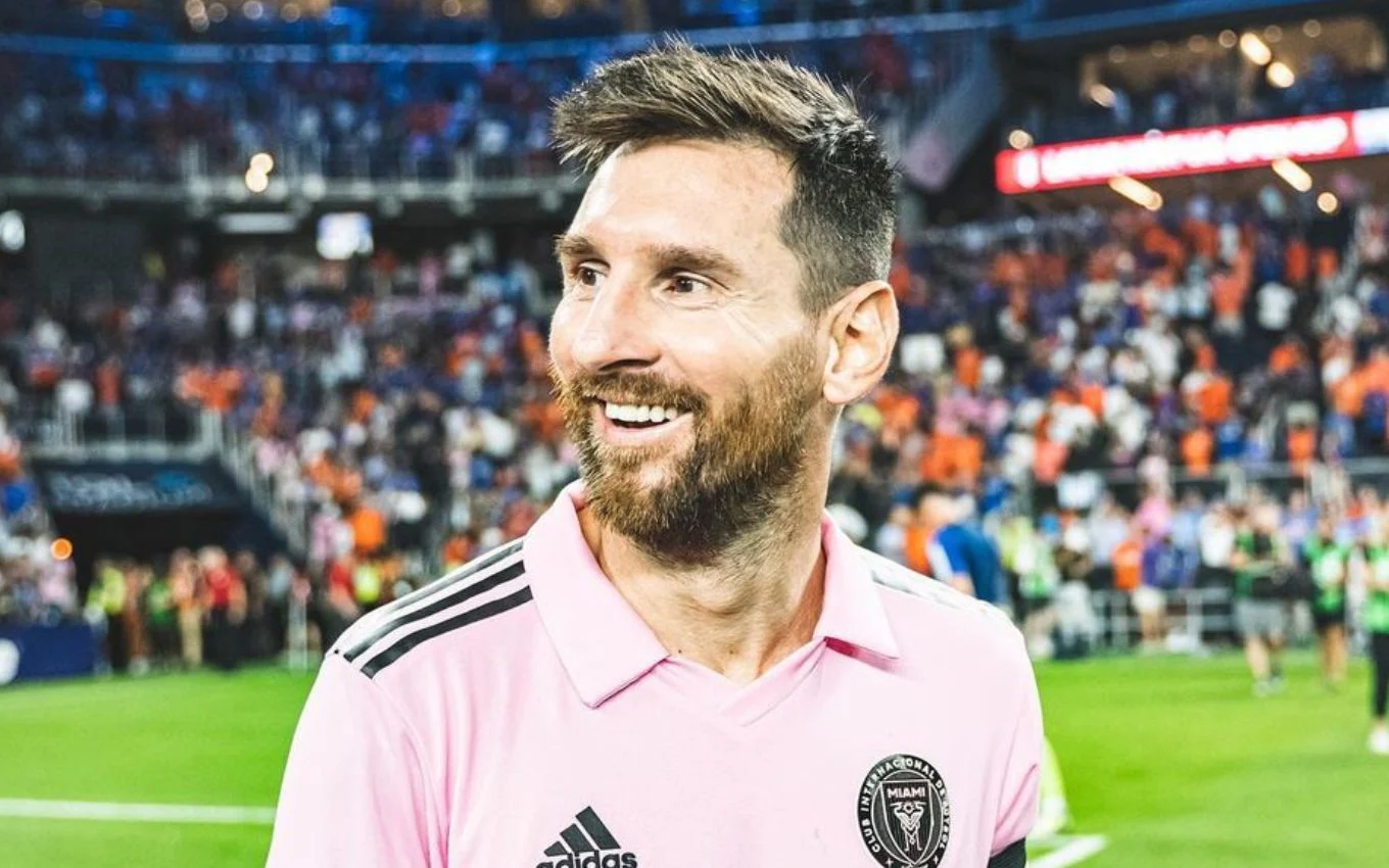Love cita Messi para justificar fase ruim e diz tê-la deixado para trás -  ESPN