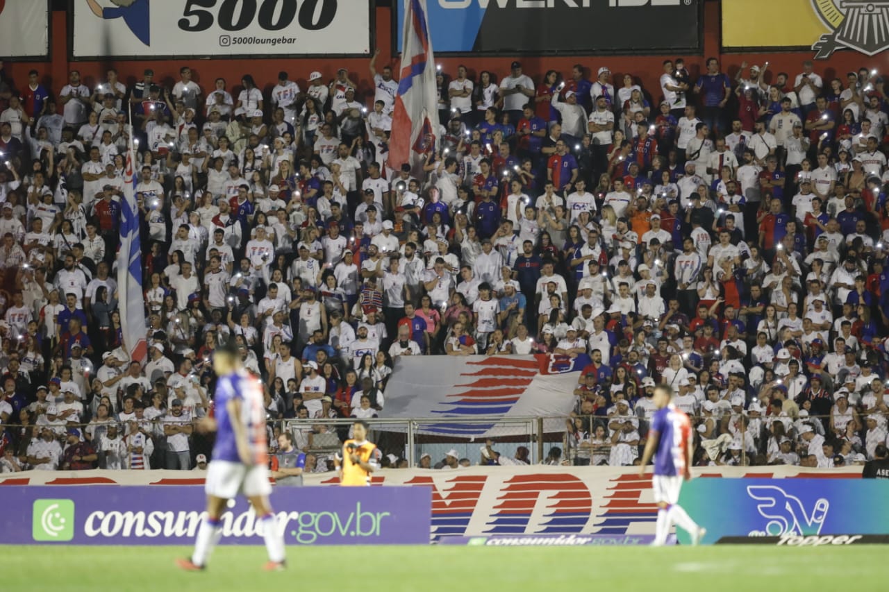 Team without division brings more audience to the stadium than half of the Brasileirão