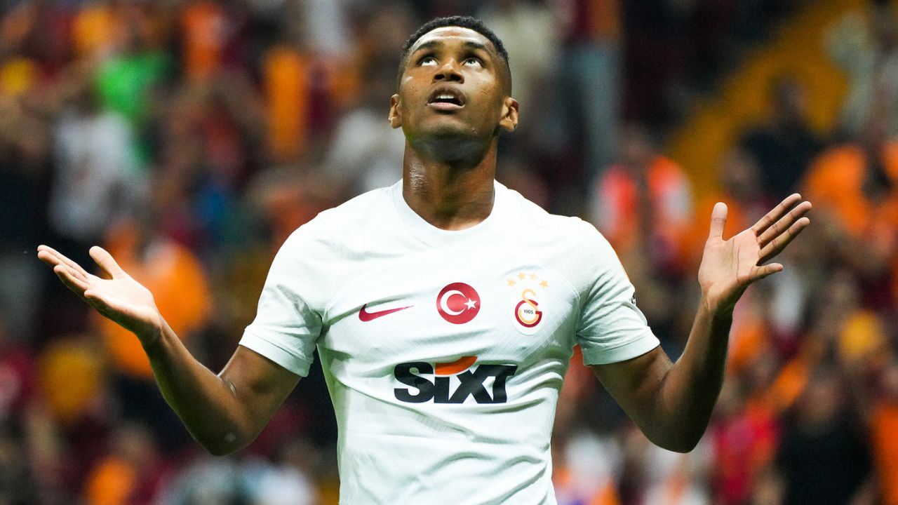 Athletico encaminha contratação de atacante do futebol turco
