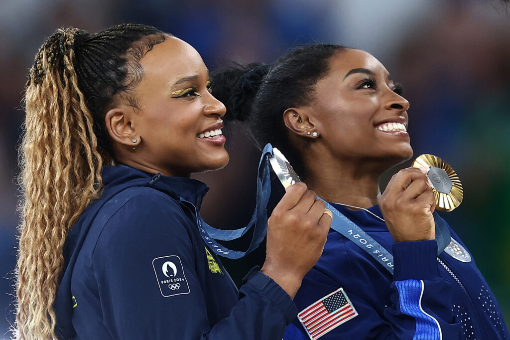  Com nova prata, Rebeca Andrade iguala recorde brasileiro de medalhas em Olimpíadas 