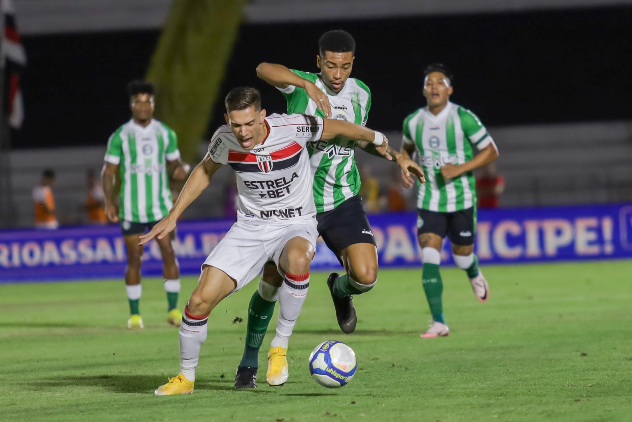  Na estreia de Jorginho, Coritiba desperdiça chances e perde mais uma fora de casa 