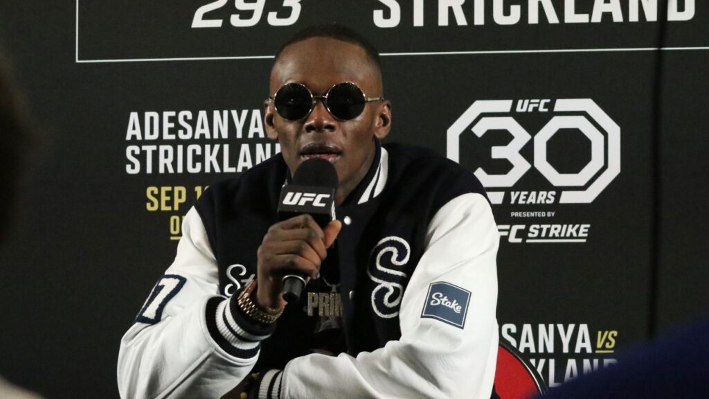 Israel Adesanya no UFC 293. Foto: Icon sport