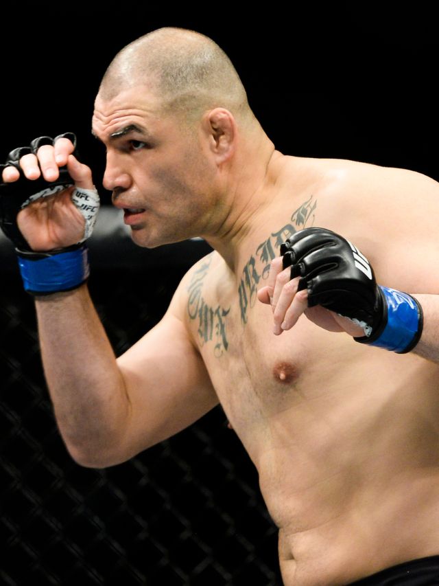 Cain Velasquez: o que aconteceu com o ex-campeão do UFC?