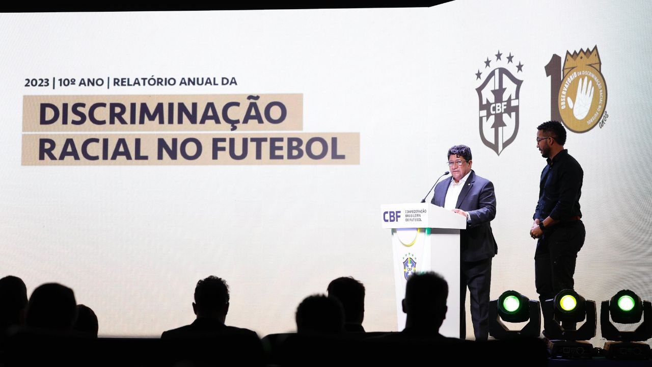 Relatório aponta aumento de casos de racismo no futebol em 2023