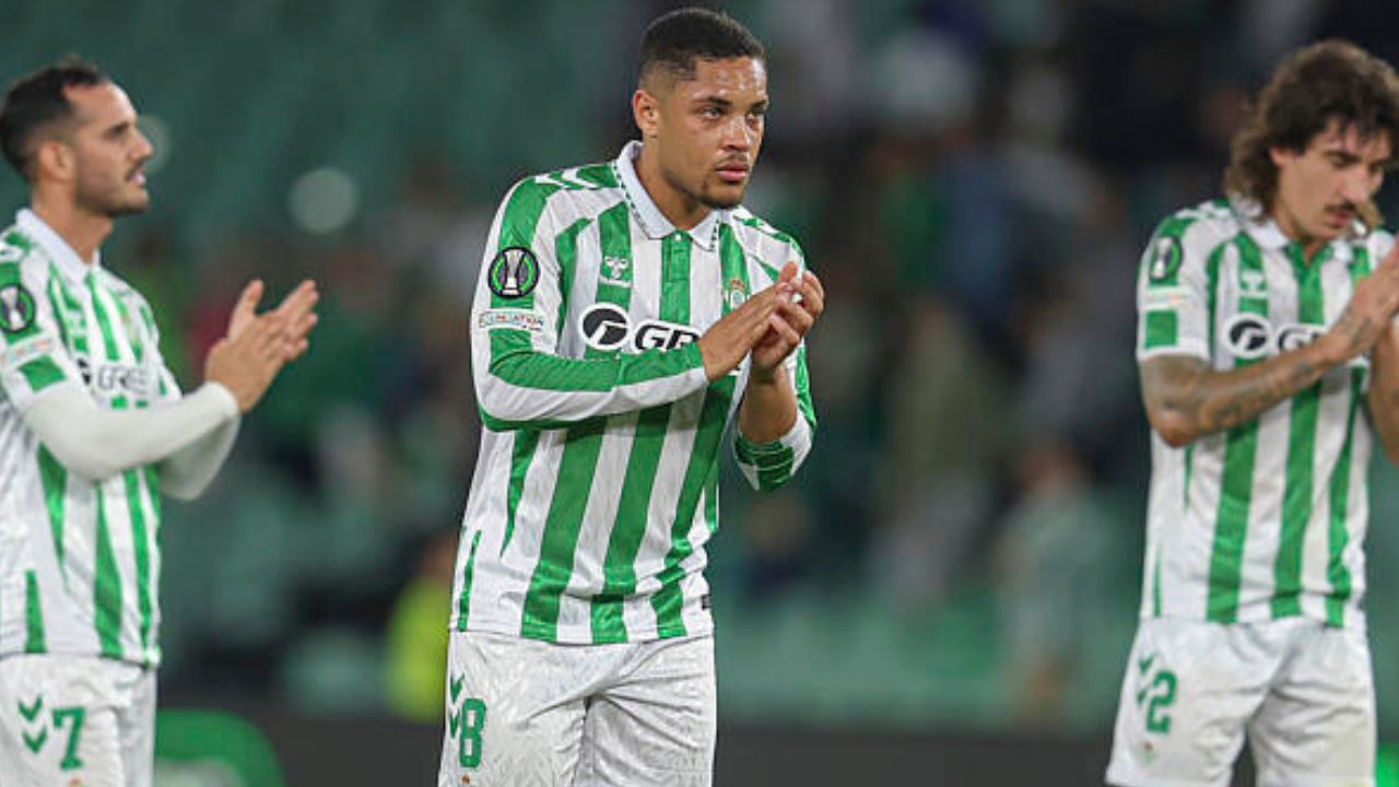  Betis de Vitor Roque inicia parceria com clube brasileiro 