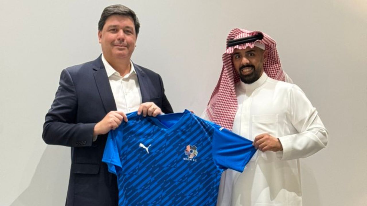 After leaving Athletico, CEO takes over Arab team and highlights “autonomy”