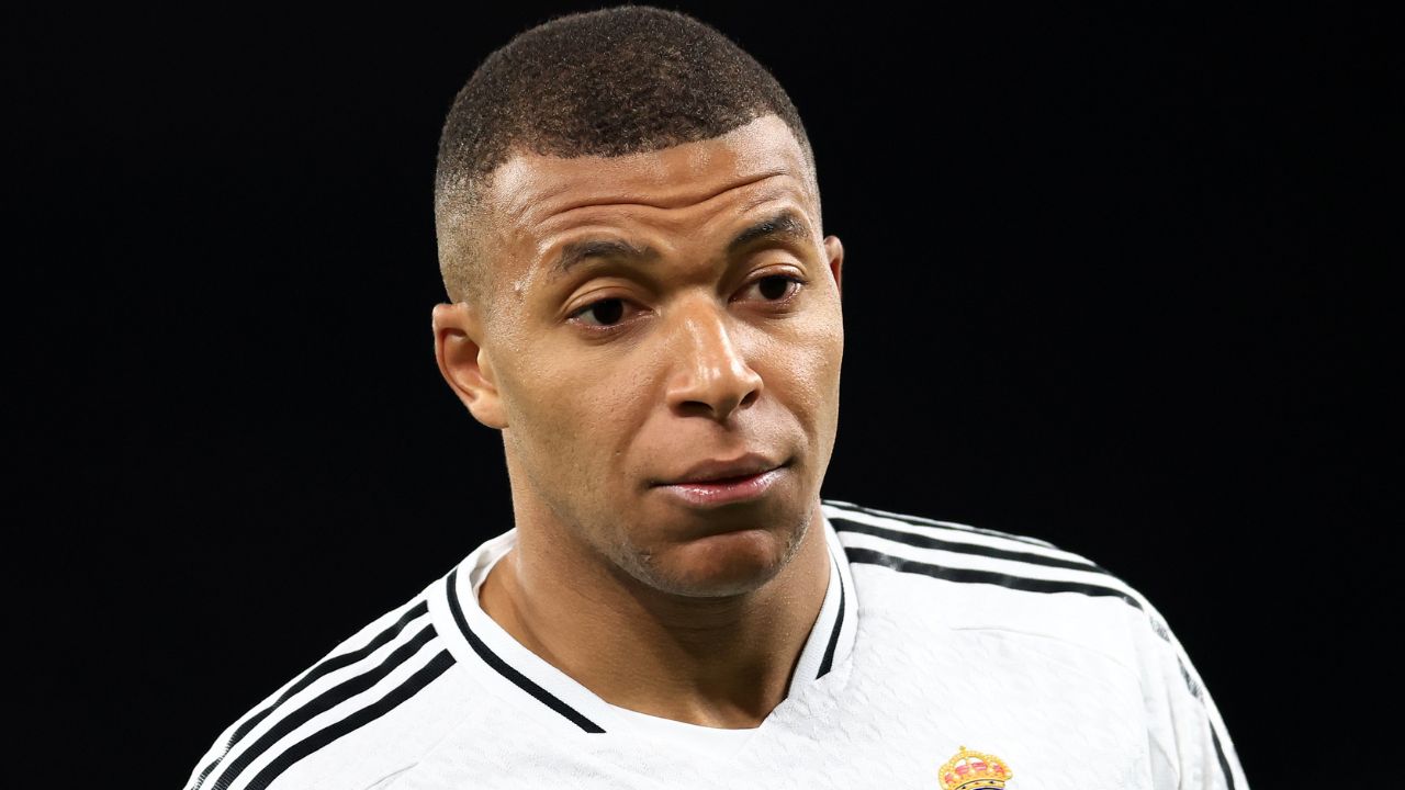 "Todos no vestiário...": Real Madrid e os motivos do pesadelo de Mbappé