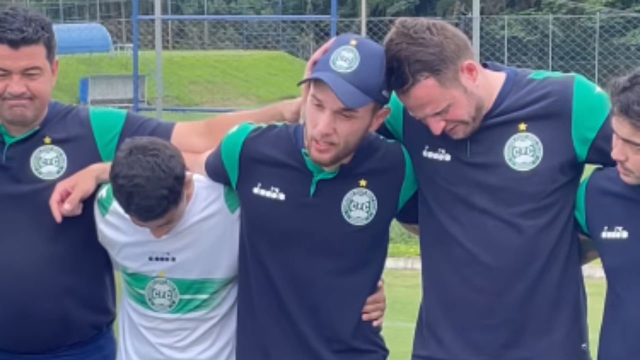 Filho de Caio Júnior é campeão pelo Coritiba oito anos após morte do pai