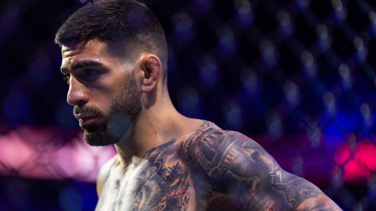 UFC: Ilia Topuria quer subir de divisão para enfrentar Charles do Bronx