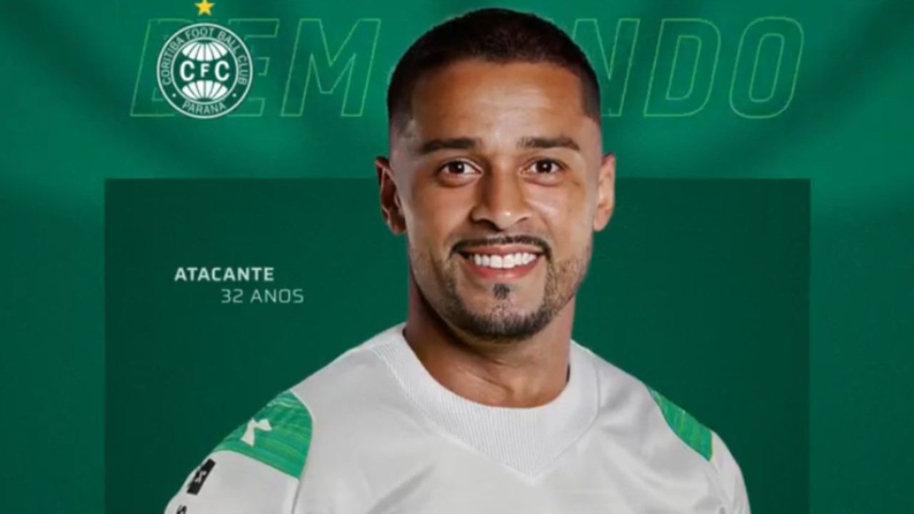 Coritiba anuncia ex-Athletico como primeiro reforço para 2025