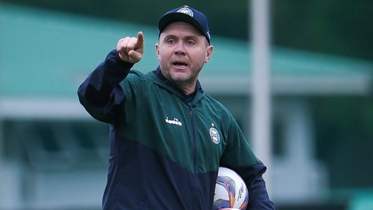 Reforço do Coritiba revela interesse da Série A: "Quando Mozart me procurou..."